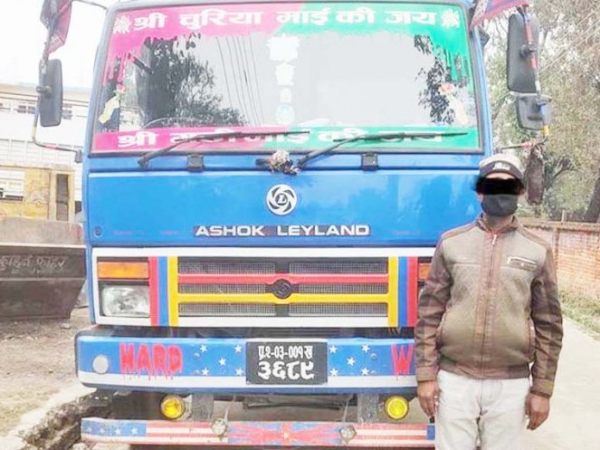भन्सार छलीका सामानसहित ट्रक र चालक नियन्त्रणमा